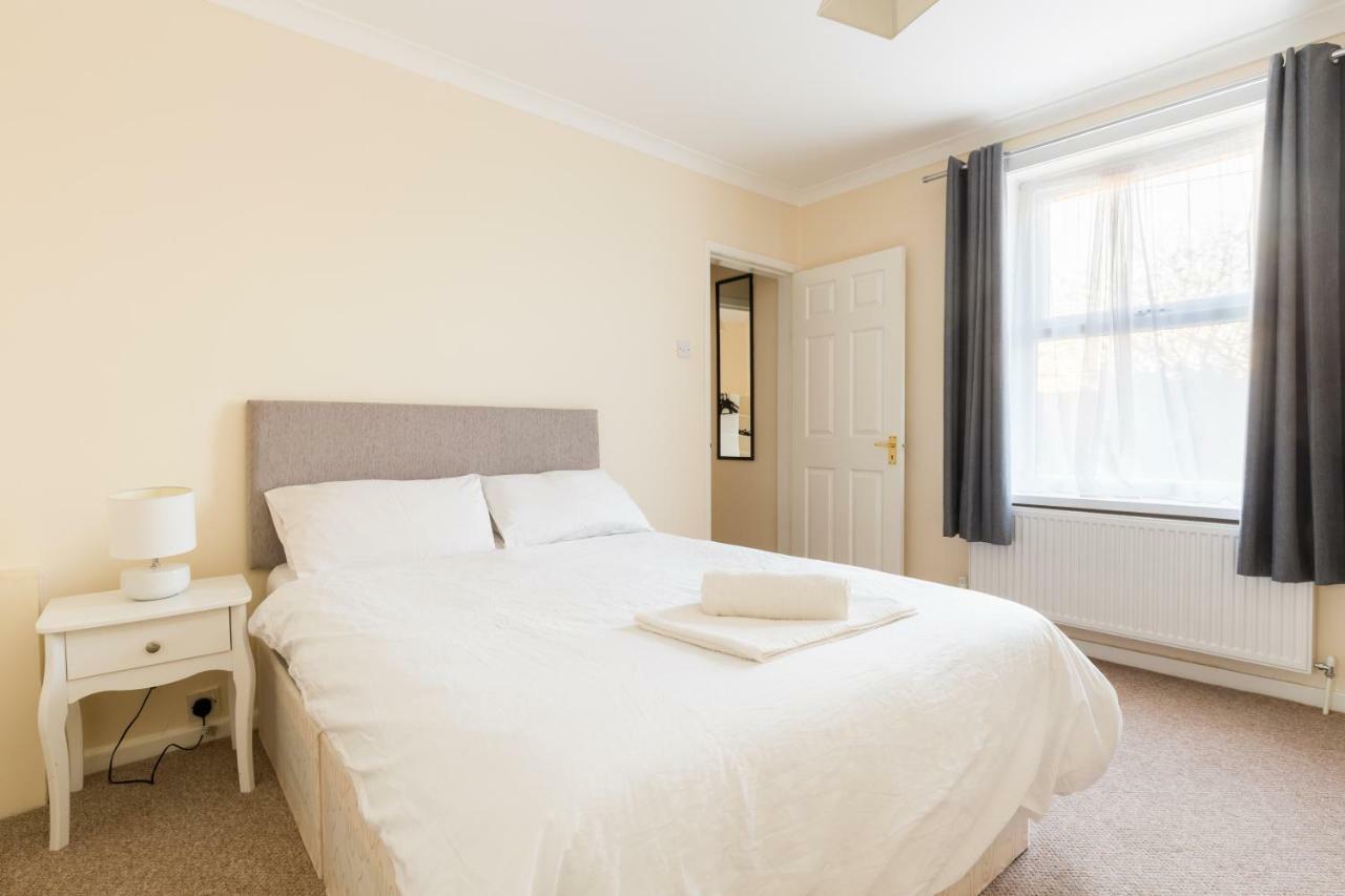 Well Presented 2 Bedroom House - Sleeps Four Leamington Spa Exterior photo